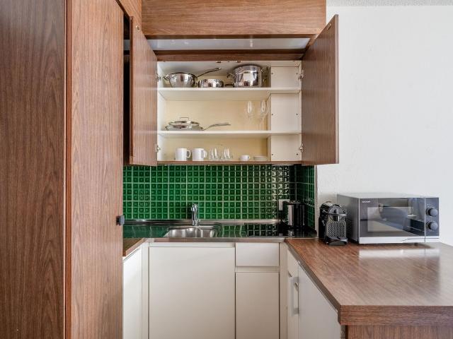 Stylish Furnished Studio in Unterstrass, Zurich Amsterdam Apartments for Rent