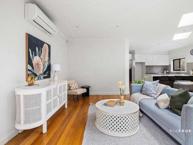 Stylish Family Townhouse in the Balwyn High School Zone