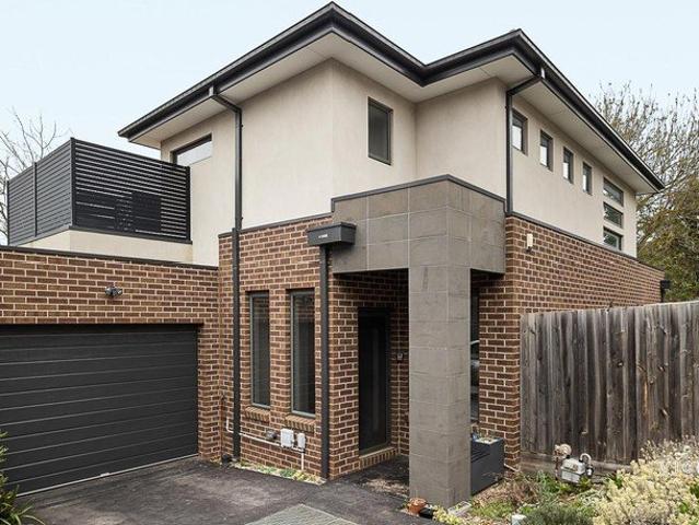 Stylish Family Townhouse in the Balwyn High School Zone