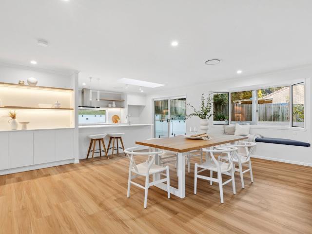 Stylish Family Entertainer in Sought After Pocket
