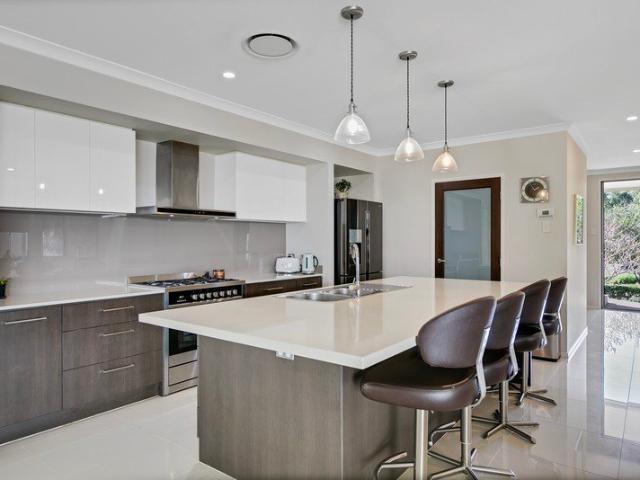 Stylish Family Home, fully furnished with pool & media room