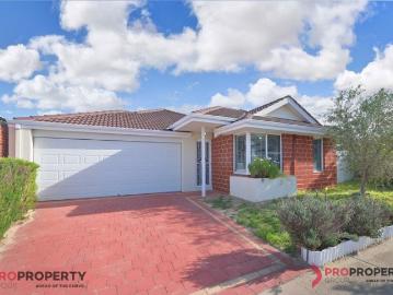 Stylish Family Home in a Convenient Aveley Location