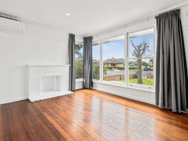 Stylish Family Home in a Sought After Highton Pocket