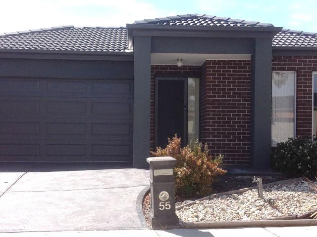 Stylish Family Home in Hawkstowe Estate