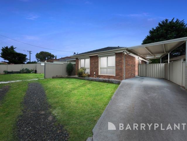 Stylish Family Home In Kings Park