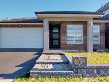 Stylish Family Home in Prime Location!