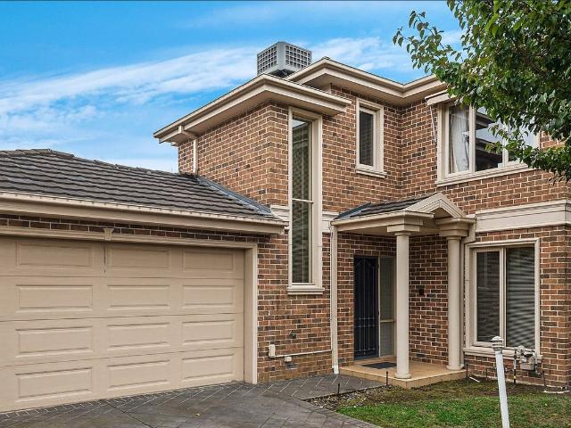 STYLISH FAMILY HOME in Prime Location