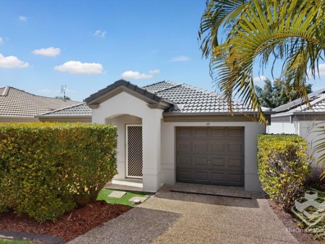 Stylish Family Home in Secure Resort Style Complex Huge Backyard!