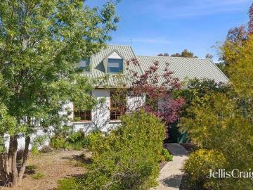 Stylish family home with self contained studio in a delightful garden setting