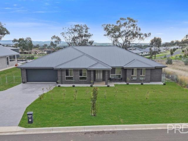 Stylish Family Home!