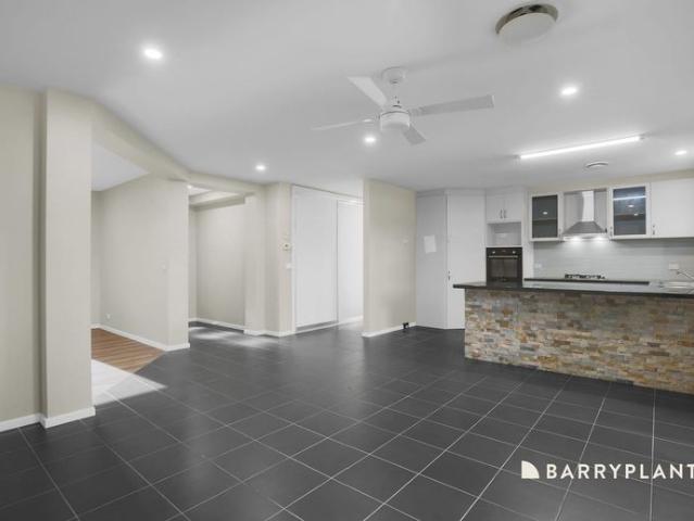 Stylish Family Living Close to the CBD