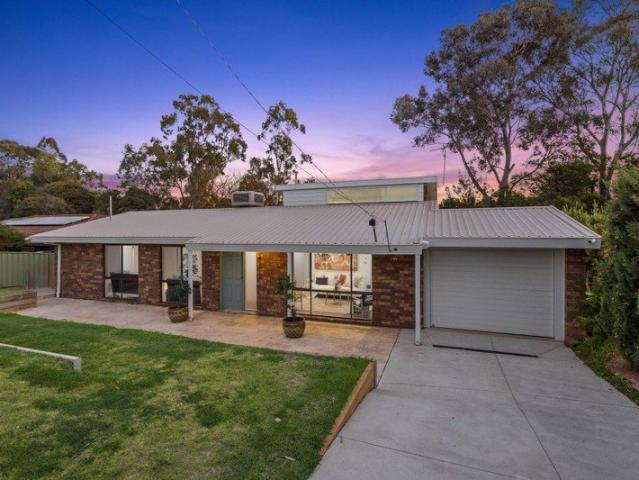 Stylish family living backing onto nature in sought after Spring Gully