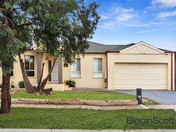 Stylish Family Living in a Highly Desirable Location!
