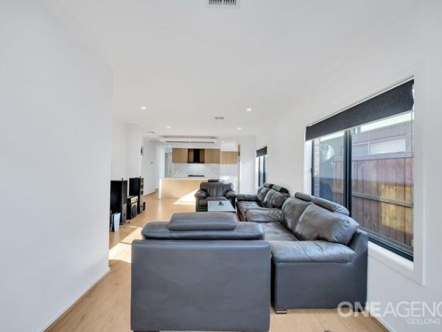 Stylish Family Living in a Modern, Fully Upgraded Home 18 Frank Avenue, Truganina VIC 3029