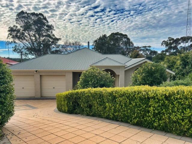 Stylish Family Living in a Peaceful Clare Setting