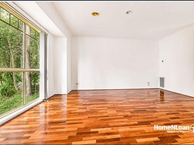 Stylish Family Living in a Peaceful Narre Warren South Location
