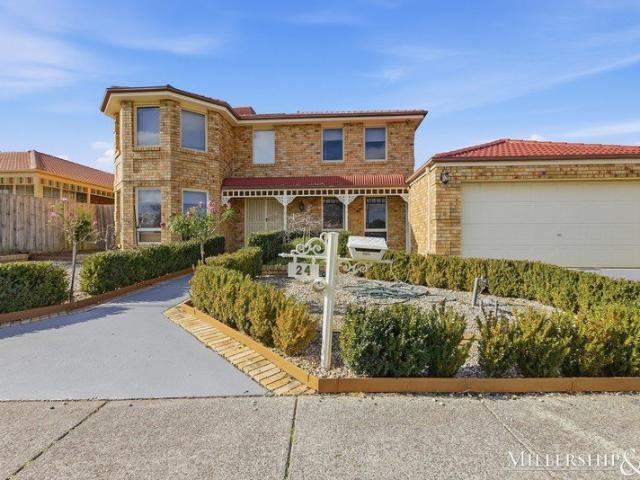 Stylish Family Living in a Peaceful South Morang Pocket