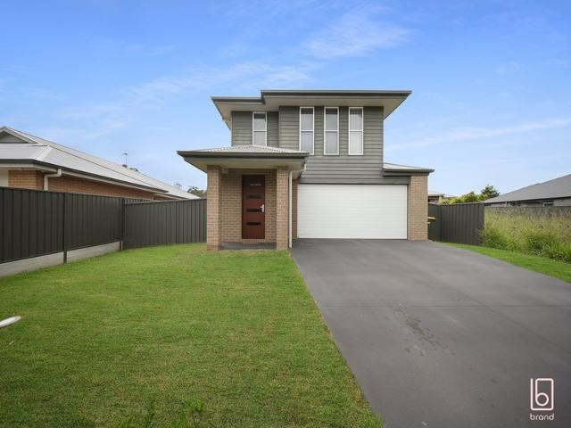 Stylish Family Living in a Prime Wadalba Location