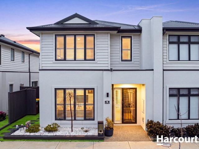 Stylish Family Living in a Prime Clyde North Setting