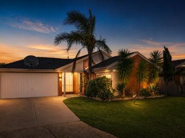Stylish Family Living in a Prime Hoppers Crossing Location