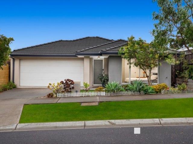 Stylish Family Living in a Prime Pakenham Location