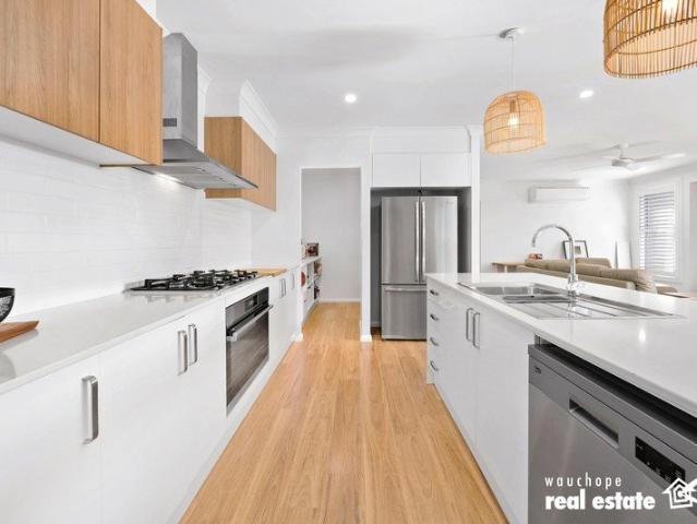 Highly Motivated Vendors Modern Family Living Without the Wait to Build