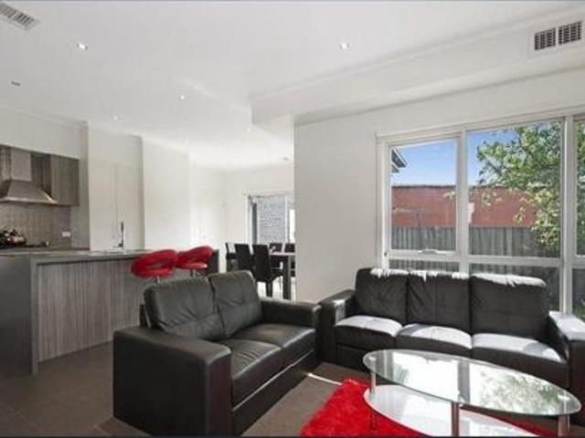 Stylish Family Living in a Sought After Neighbourhood
