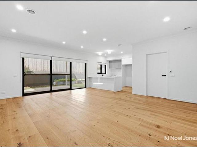 Stylish Family Living in a Sought After Ringwood North Pocket