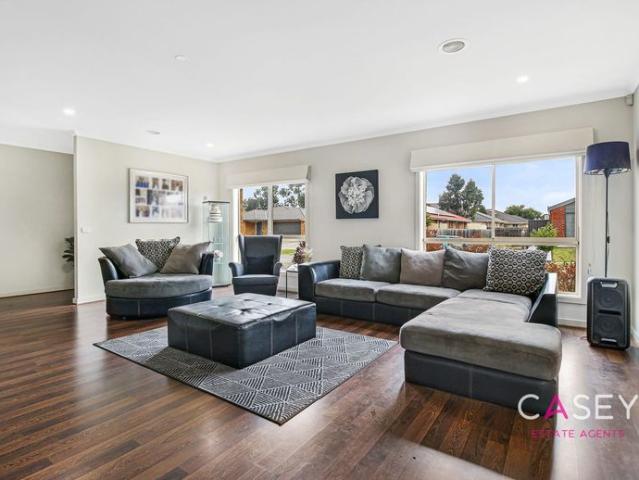 Stylish Family Living in Lynbrook