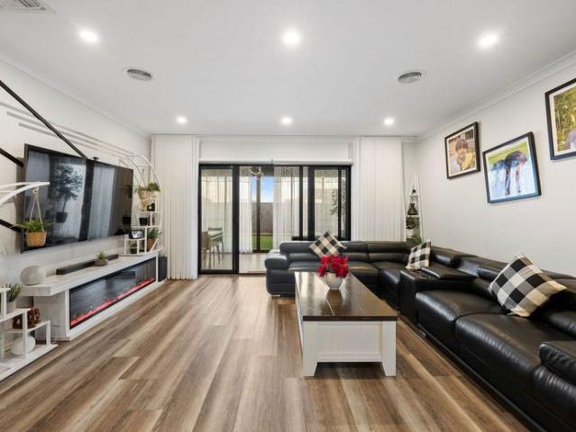 Stylish Family Living in Sought After Lucas