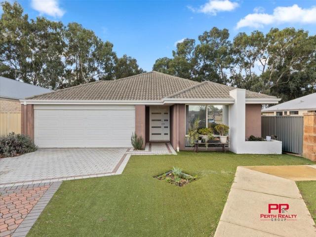 Stylish Family Living in Prime Piara Waters Offers From $999,000