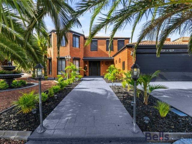 Stylish Family Living in The Avenue Estate
