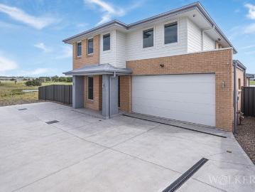 Cockle Creek, Newcastle - Equipped kitchen
