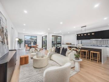 Stylish family living in the heart of Bingara Gorge