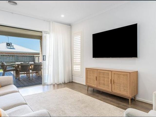 Stylish Family Living in the Heart of Charlemont