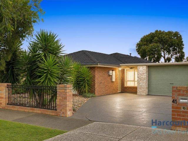 Stylish Family Living in the Heart of Deer Park