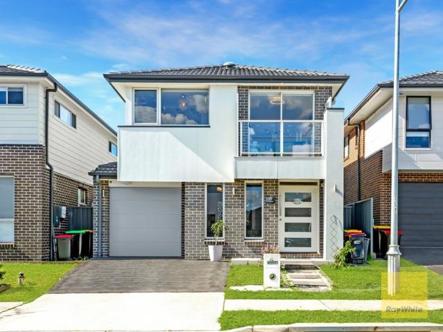 Stylish Family Living in the Heart of Leppington