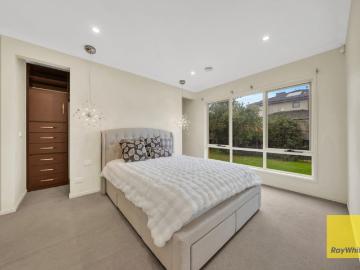 Stylish Family Living in the Heart of Truganina 59 Elmhurst Rd