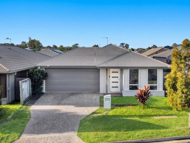 Stylish Family Living in the Heart of Village Estate