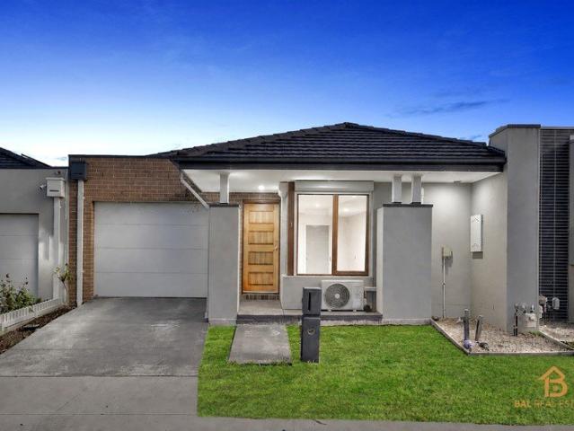 Stylish Family Living & Smart Investment in Prime Westbrook Estate