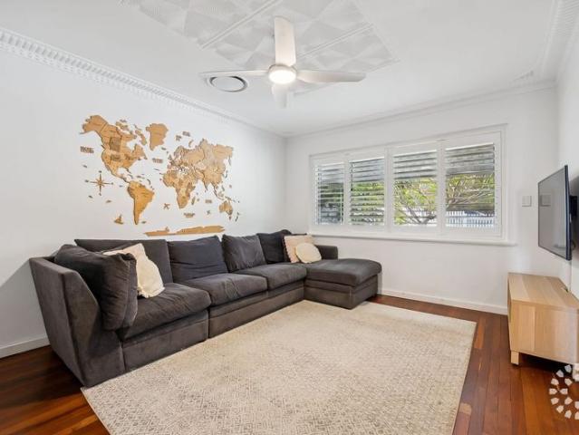 Stylish Family Living with an Incredible View!