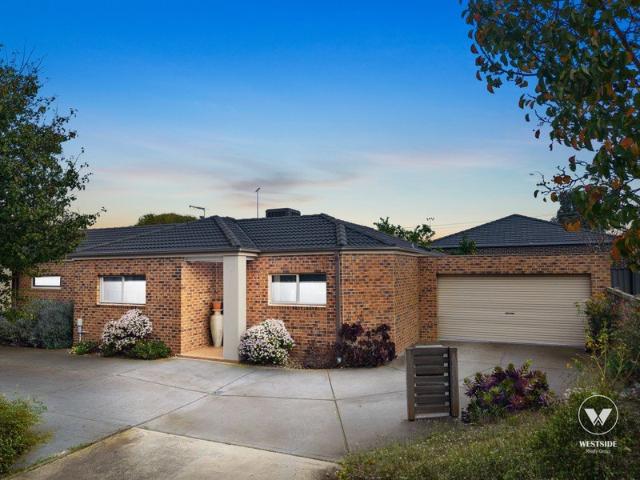 Stylish Family Living with Comfort and Convenience!
