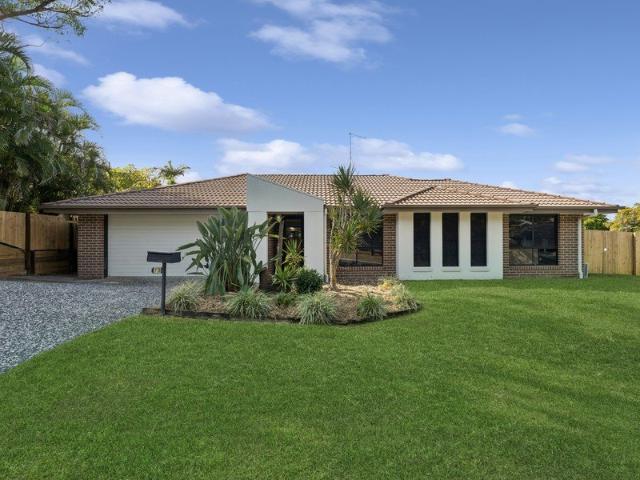 Stylish Family Living with Modern Updates & Low Maintenance Appeal