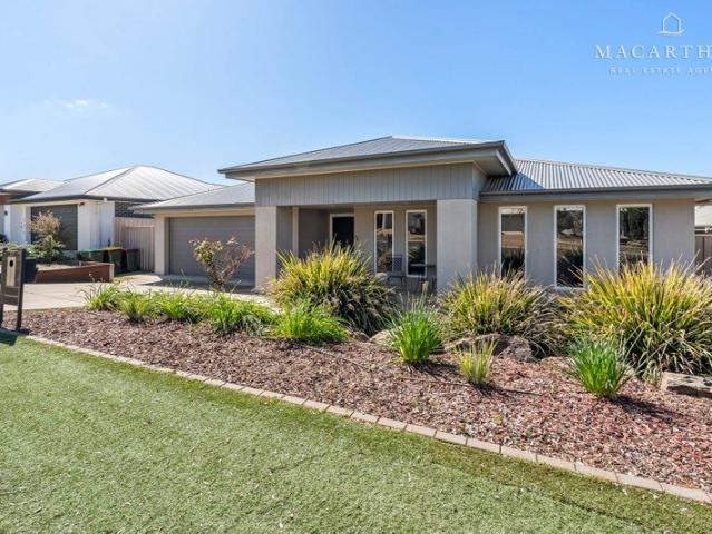 Stylish Family Living with Space and Comfort