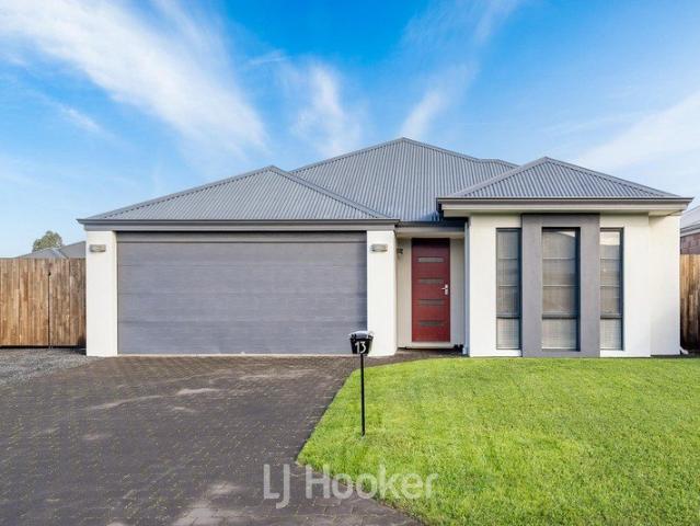 Stylish Family Living with Space, Comfort & Side Access
