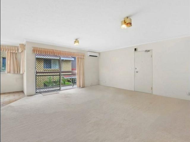 Stylish First Floor Apartment with Brand New Timber Floors