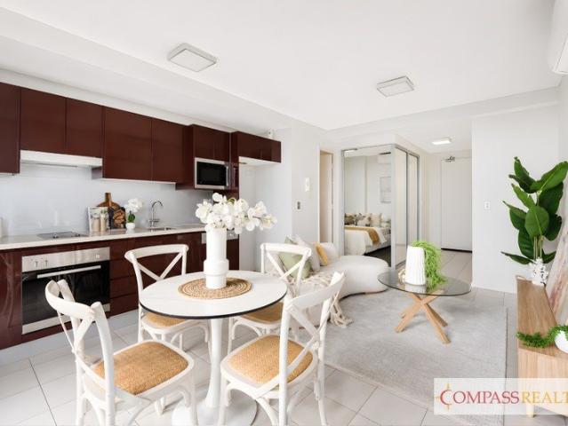 Stylish First Home Opportunity in a Modern Lifestyle Complex
