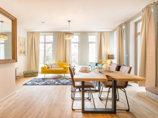 Stylish flat in heart of historic Potsdam, quite area, Potsdam Amsterdam Apartments for Rent