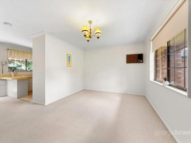 Stylish & Freshly Updated 2 Bedroom Home