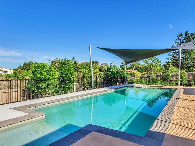 Stylish Ground Floor 2 Bedroom Apartment in the Heart of Mango Hill